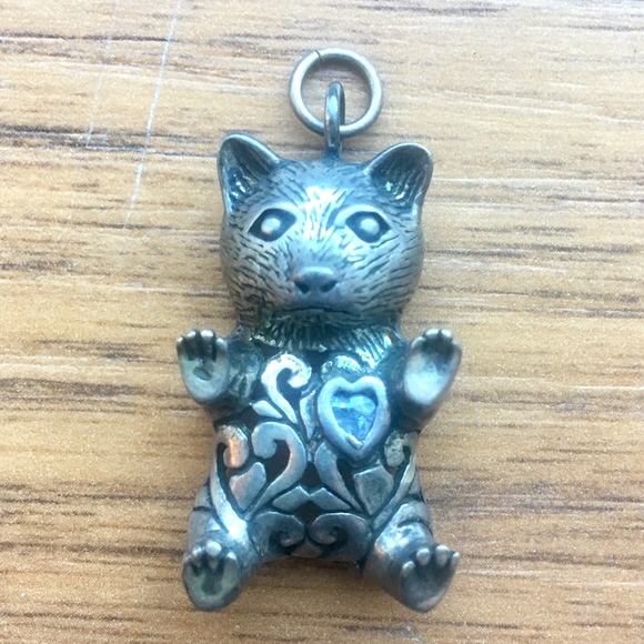 Rare Vintage Bear Charm Victorian w/heart - Picture 1 of 4